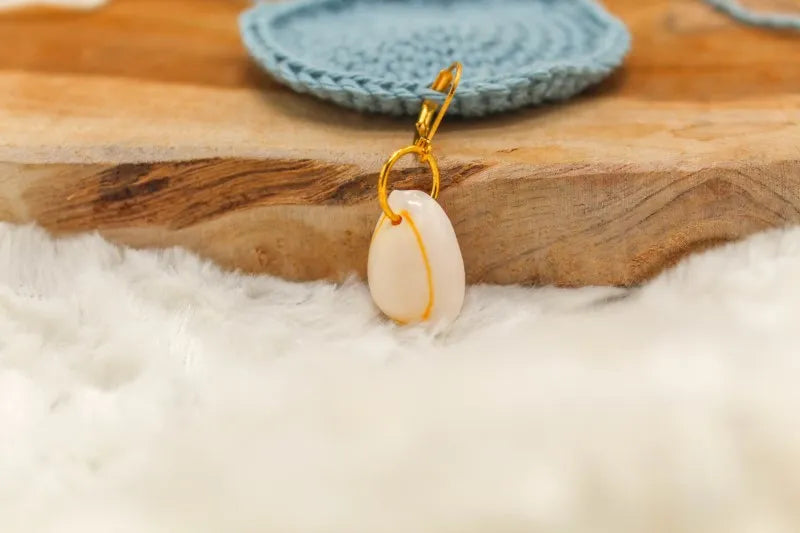 Handgemaakte Steekmarkeerder schelpje, handgemaakt door Cora's Knit Knacks