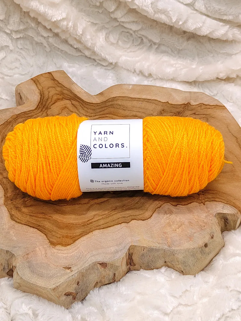 Duurzaam garen: Yarn and Colors Amazing in kleur 015 Mosterd geel