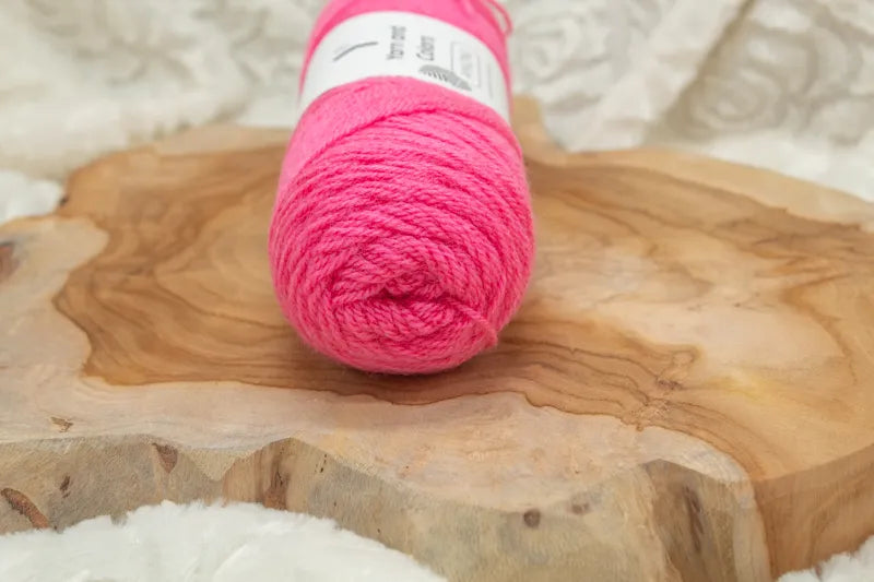 Duurzaam garen: Yarn and Colors Amazing in kleur 035 Fel roze