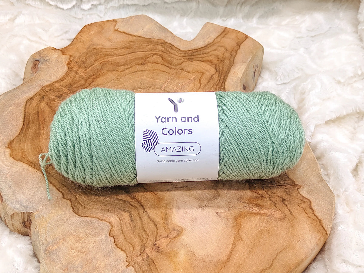 Duurzaam garen: Yarn and Colors Amazing in kleur 080 Eucalyptus groen