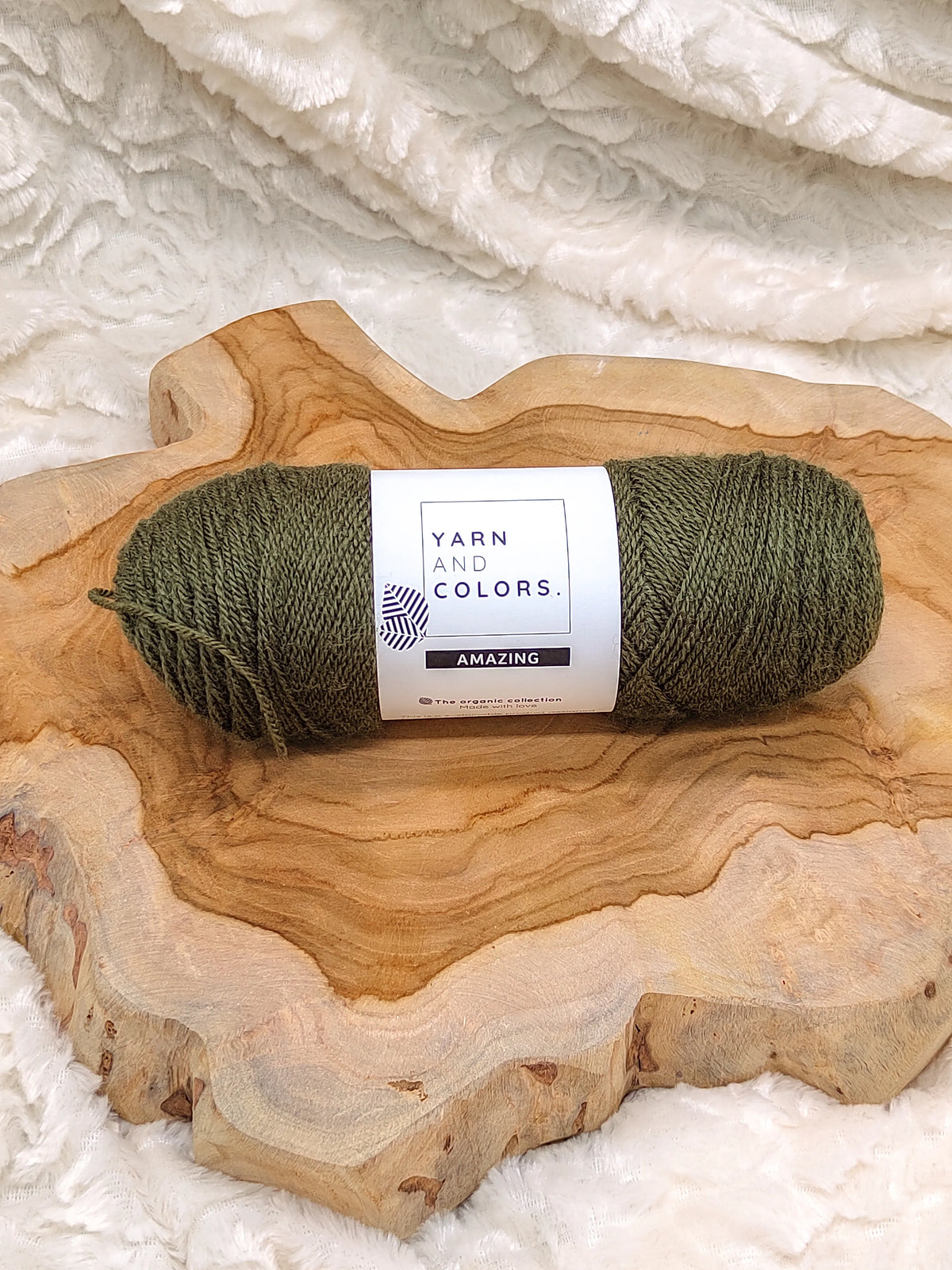 Duurzaam garen: Yarn and Colors Amazing in kleur 091 Khaki