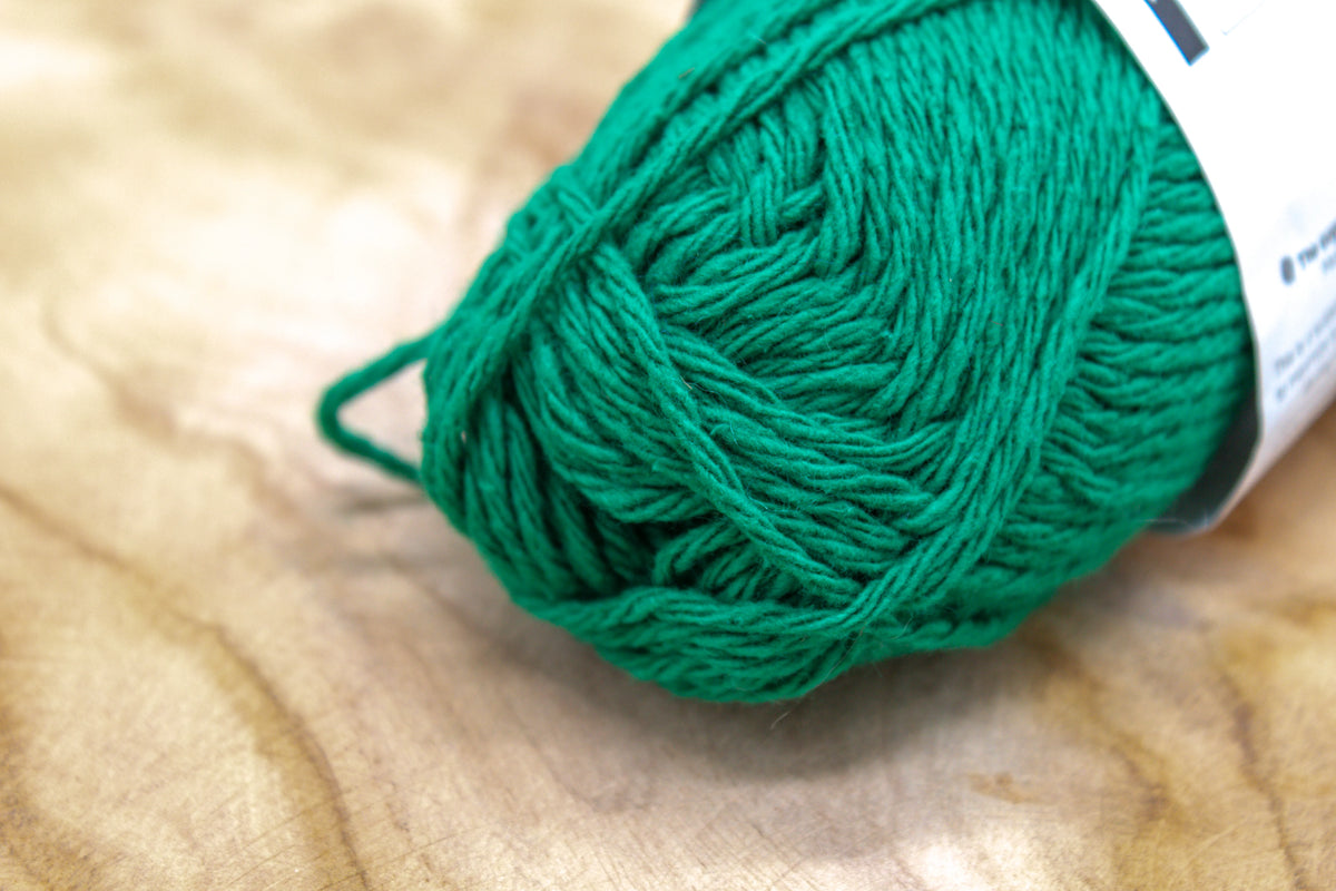 Duurzaam garen: Yarn and Colors Gentle in kleur 087 Groen