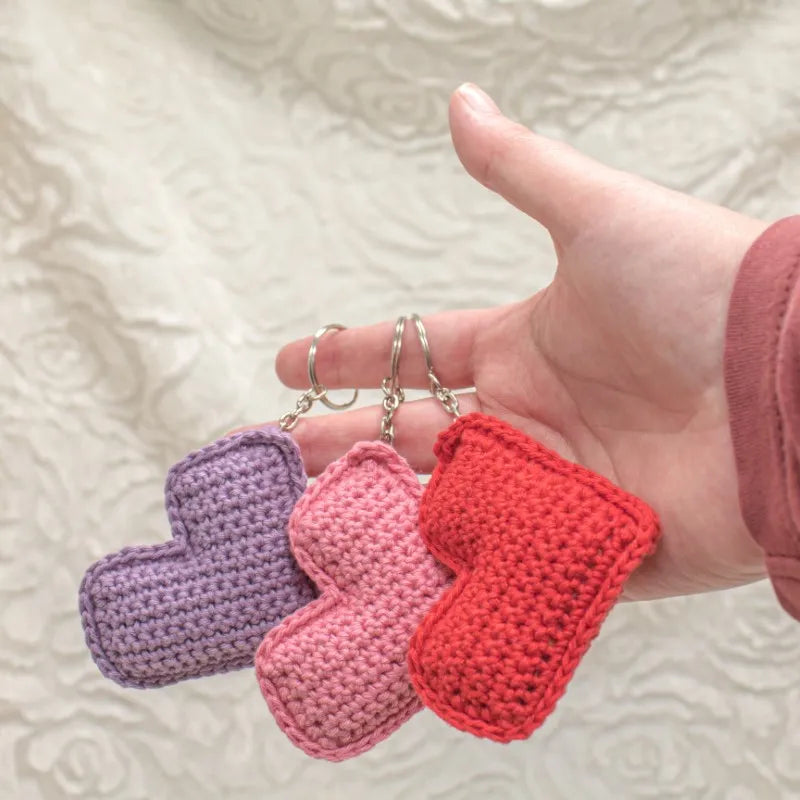 Gehaakt Haakpatroon hartje Hannah ontworpen door Cora's Knit Knacks