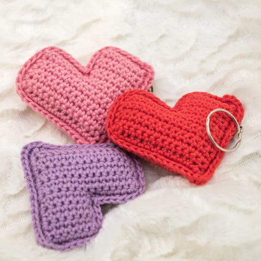 Gehaakt Haakpatroon hartje Hannah ontworpen door Cora's Knit Knacks