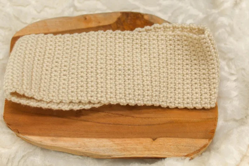 Gehaakt Haakpatroon hoofdband Jane ontworpen door Cora's Knit Knacks