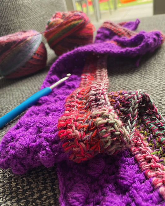 Gehaakt Haakpatroon kindersjaal ontworpen door Crafting Dutchie