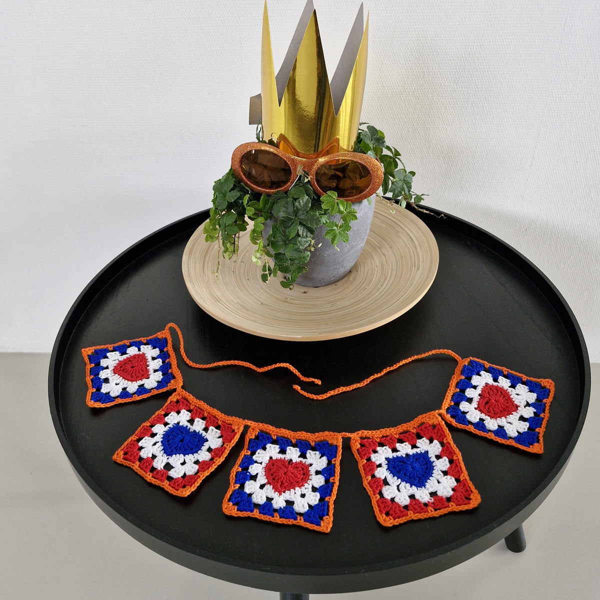 Gehaakt Haakpatroon granny square voor Koningsdag ontworpen door Marjahaakt