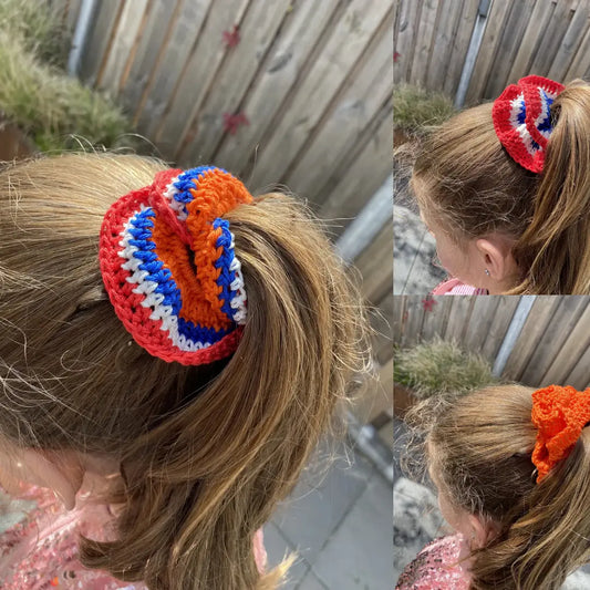 Gehaakt Koningsdag scrunchies bundel ontworpen door Crafting Dutchie