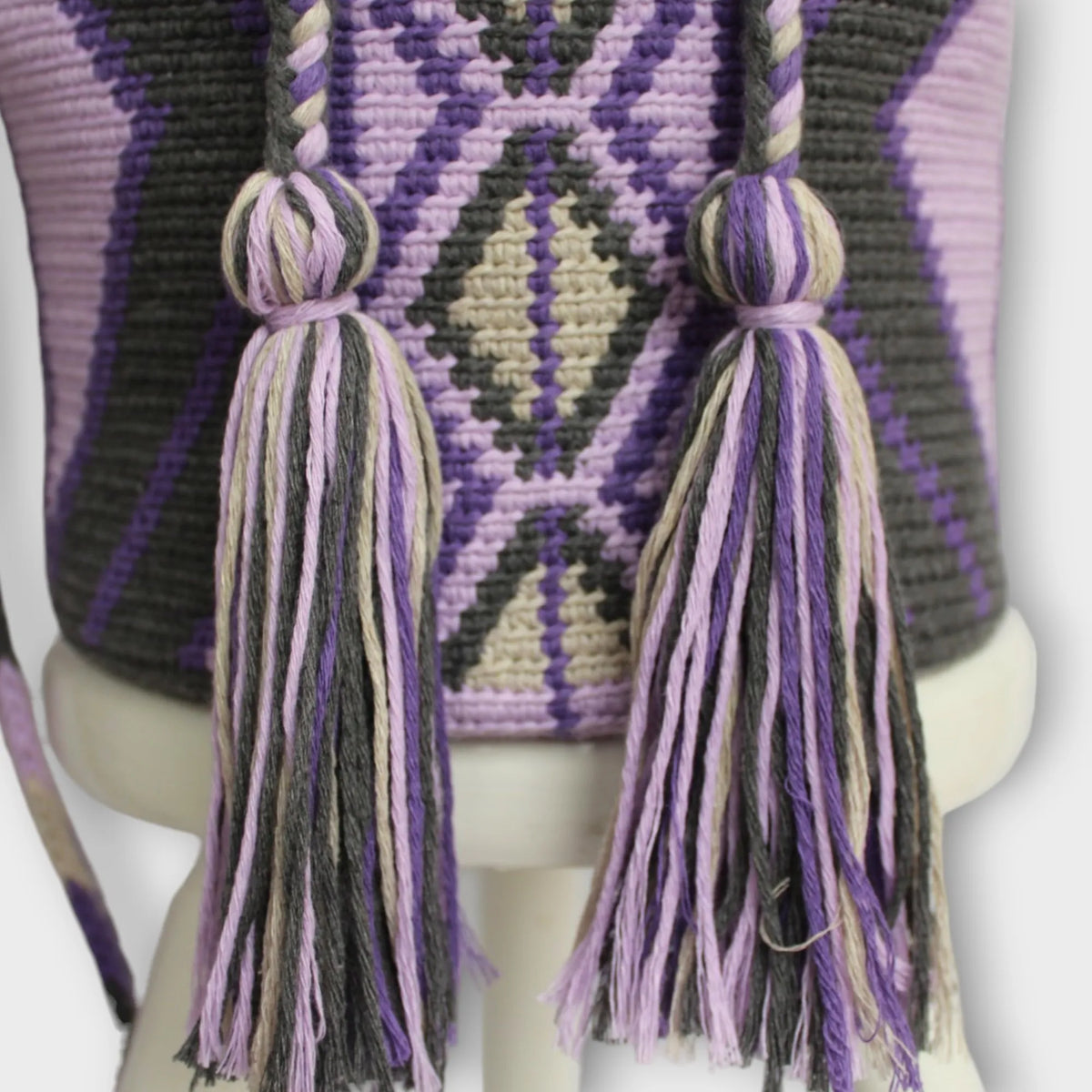 Gehaakt Haakpatroon mochila tas Lilac Dance ontworpen door LarissDesigns