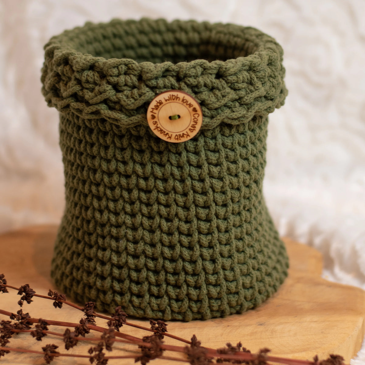 Mand Wim gehaakt met Haakpatroon manden Wim en Bobby ontworpen door Cora's Knit Knacks