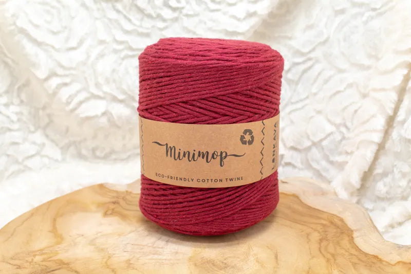 Duurzaam garen: Lankava Minimop 700 gram in kleur 65 Wijn rood