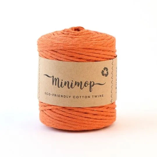 Duurzaam garen: Lankava Minimop 150 gram in kleur 58 Oranje