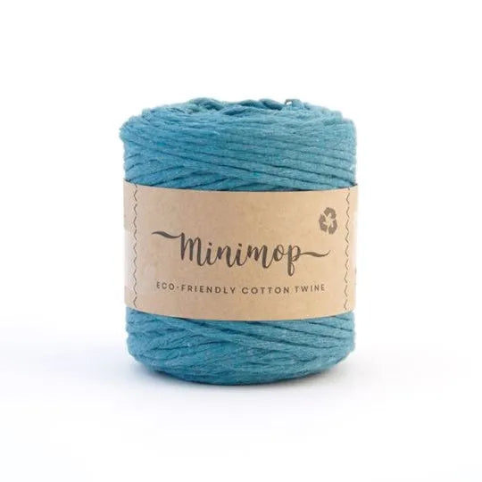 Duurzaam garen: Lankava Minimop 150 gram in kleur 80 Petrol blauw