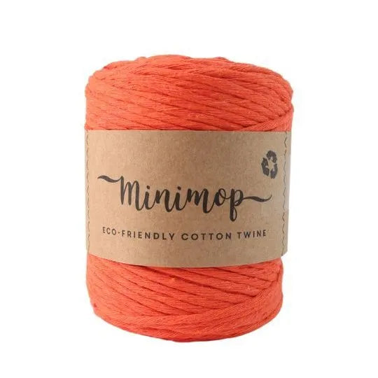 Duurzaam garen: Lankava Minimop 150 gram in kleur 90 Fel oranje