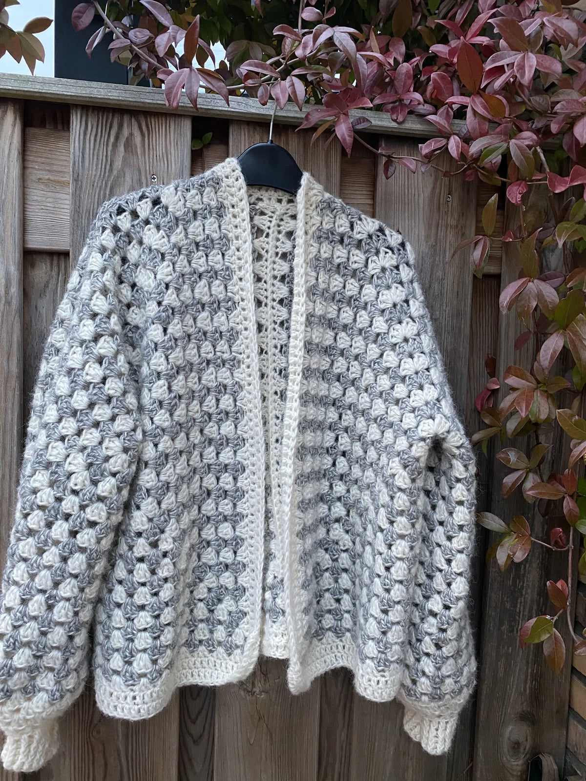 Gehaakt Haakpatroon Misty vest ontworpen door Crafting Dutchie