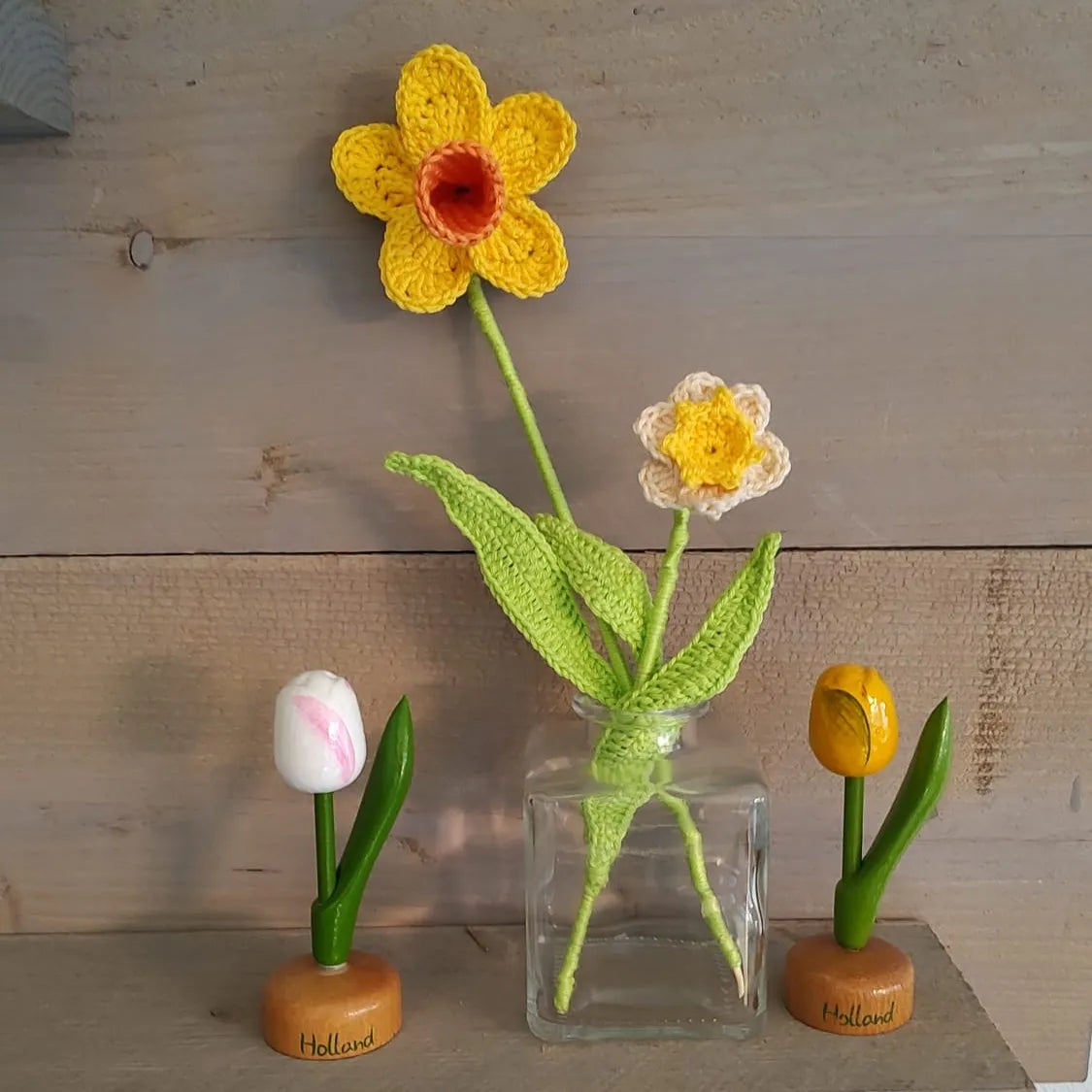 Gehaakt Haakpatroon narcissen Neha en Neve ontworpen door Cora's Knit Knacks, gehaakt door tester Natasja