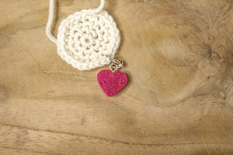 Handgemaakte Steekmarkeerder glitter hartje, handgemaakt door Happy By Mo