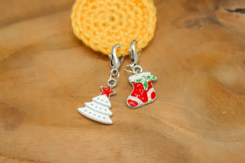 Handgemaakte Steekmarkeerder set kerst - zilver, handgemaakt door Studio Kellebel
