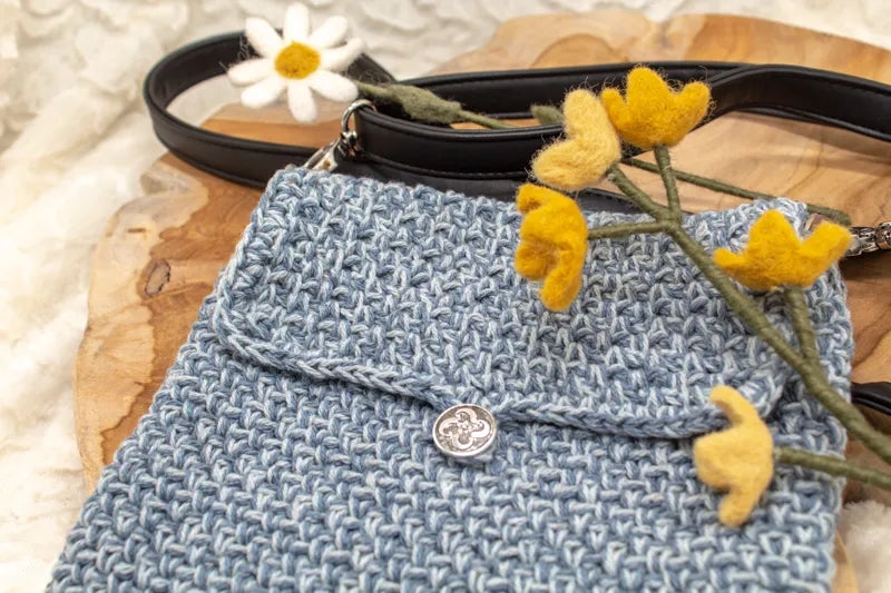 Gehaakt Haakpatroon tas Deena ontworpen door Cora's Knit Knacks