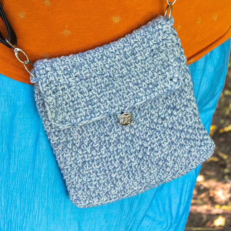 Gehaakt Haakpatroon tas Deena ontworpen door Cora's Knit Knacks