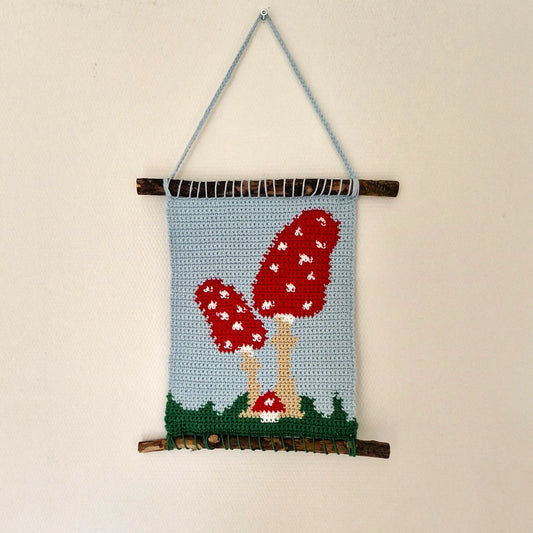 Gehaakt Haakpatroon wandhanger met paddenstoelen ontworpen door Marjahaakt