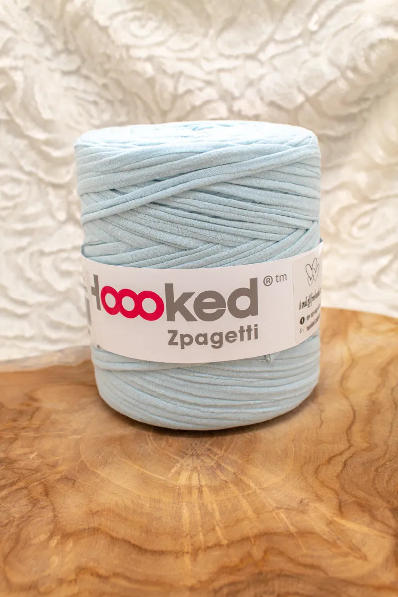 Duurzaam garen: Hoooked Zpagetti in kleur Pastel blauw